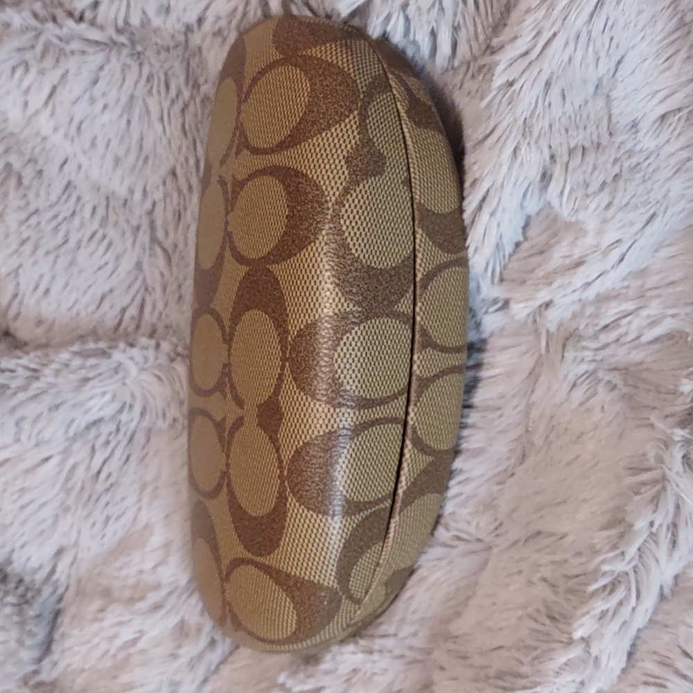 Coach Sunglasses with Coach Case - Picture 6 of 6